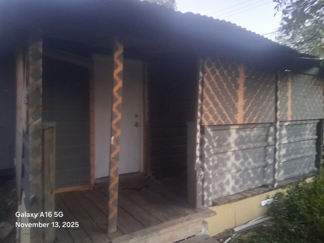 Photo - 6106 Kasper St