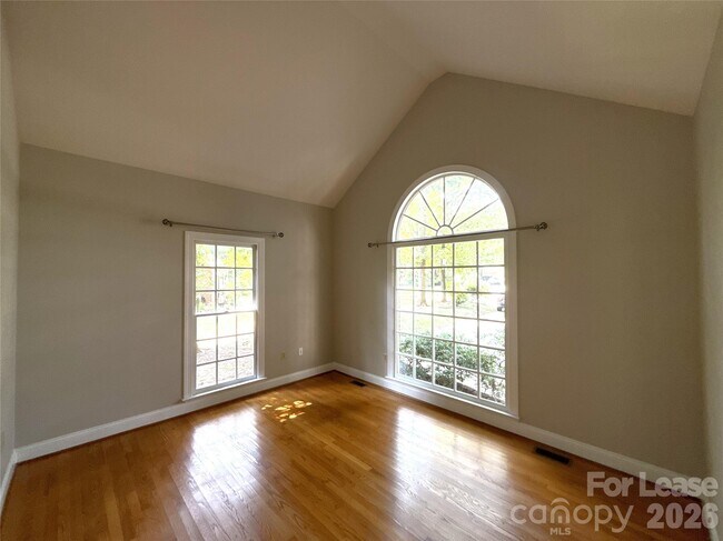 2649 Willowbrook Dr