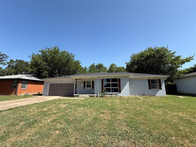 Photo - 6705 Manor Dr