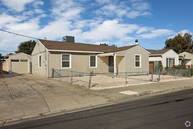 Building Photo - Charming 3 Bed/1 Bath House in Antioch