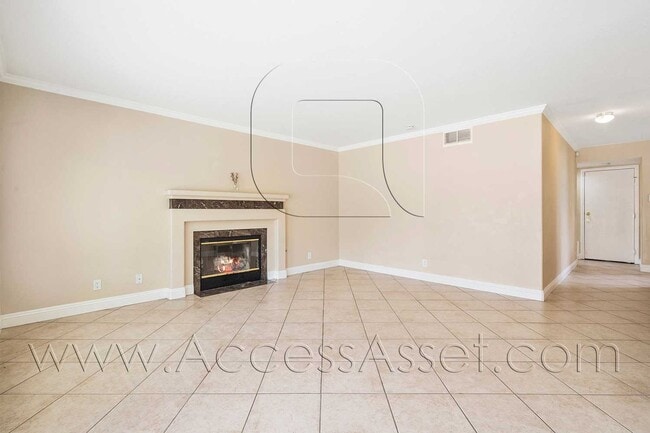 Photo - 32440 Beechwood Ln