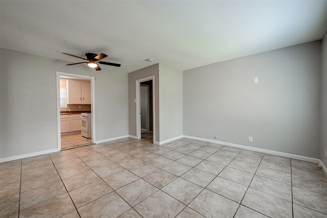 Building Photo - 7621 Sundown Dr Rental