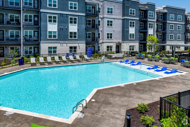 Pool - Outlook Gwinnett 55+ Active Adult Apartments