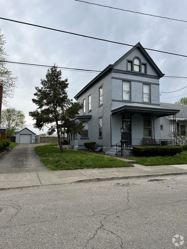 Building Photo - 4531 Lawrence St Rental