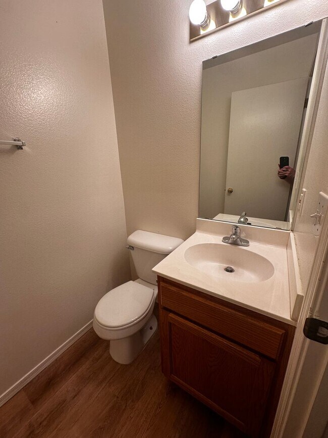 3329 Armour Ln Unidad 2