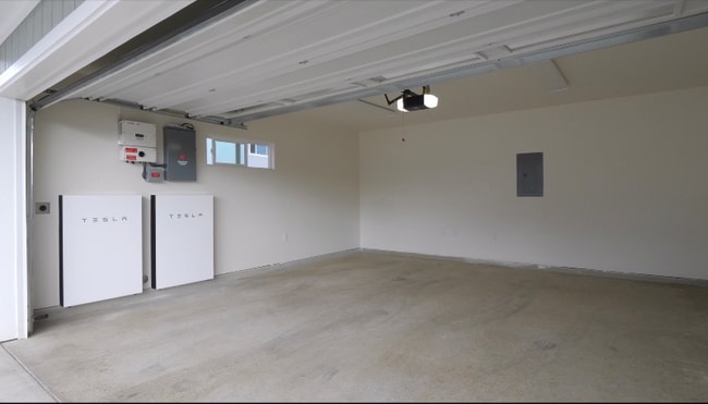 Photo - 84-808-808 Hanalei St