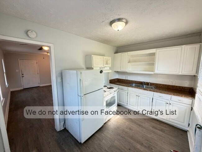 Photo - Blake Street &amp; Facility Drive Duplex Unidad Blake Street 2015