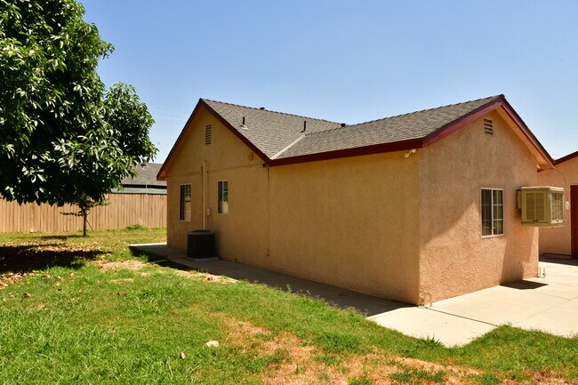 Photo - 1175 Cypress Ave