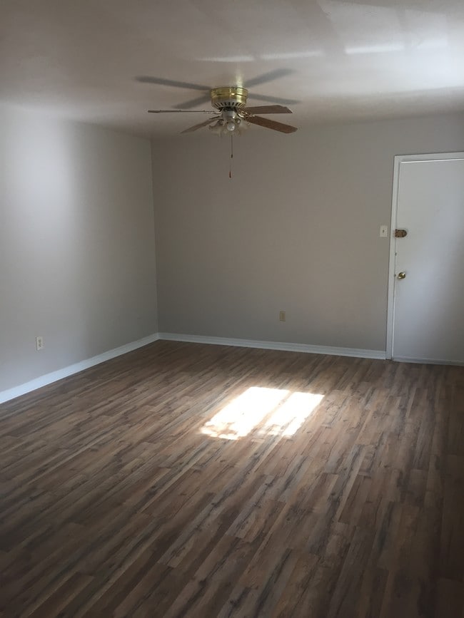 Photo - 1915 Metairie Ave