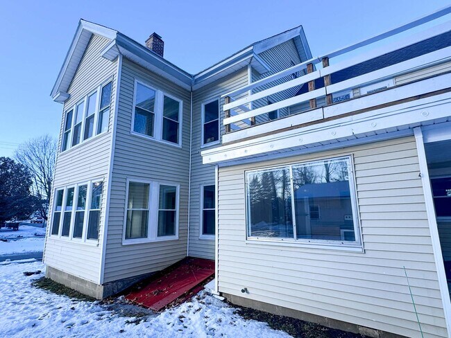 Photo - 39 Allen St Unit First Floor