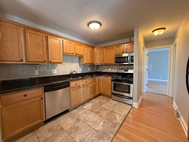 Photo - 13 Simpson St Unit B