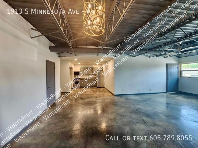 Building Photo - 1913 S Minnesota Ave Unit A Rental