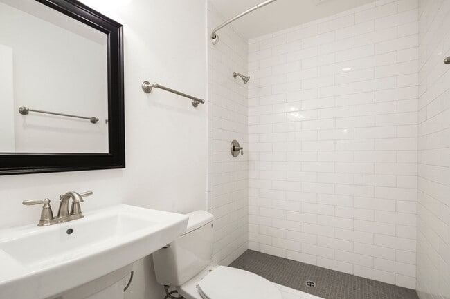 Photo - 6740 Sabado Tarde Rd Unidad B