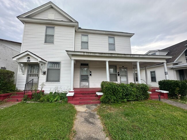 Building Photo - 1525 Noble St