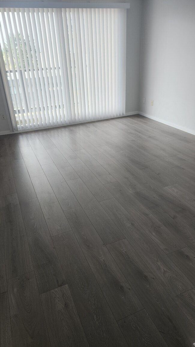 Photo - 3683 E Hastings St