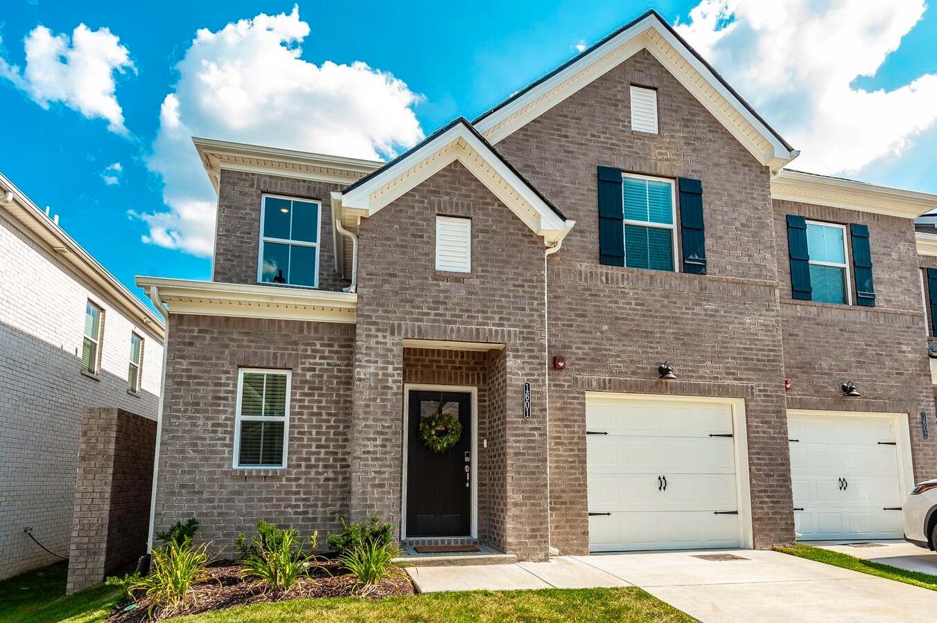 Photo - 204 Douglas Bend Rd