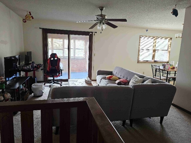 Photo - 2111 Palmer Cir