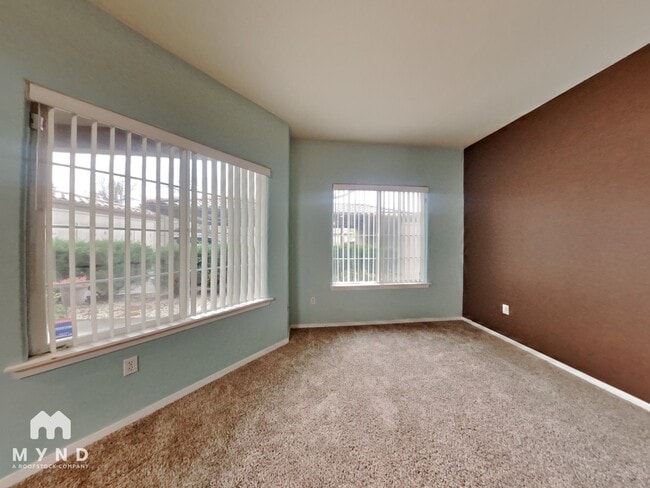 Photo - 4200 E Commerce Way Unit 812