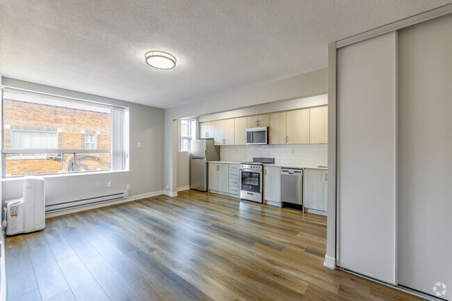 Interior Photo - 21 SHERWOOD AVE.