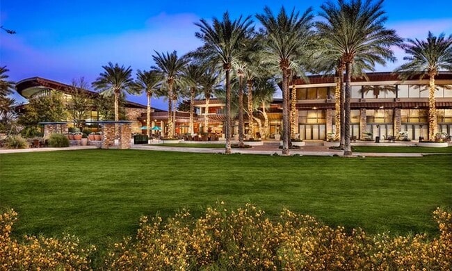 12411 W Roberta Ln