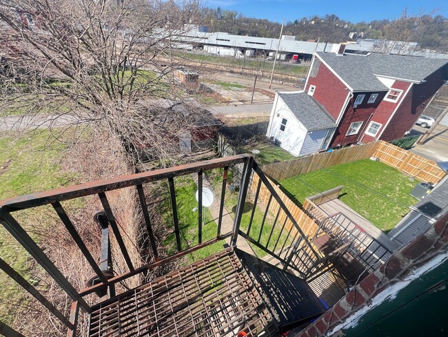 Photo - 1010 Liverpool St Apartment Unit #3