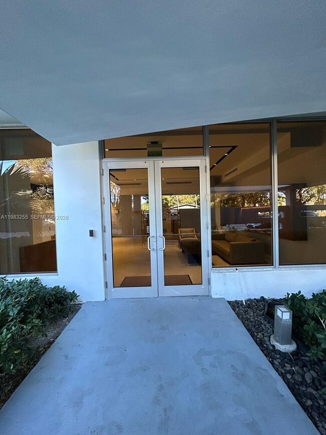 Photo - 13800 Highland Dr Unit 402