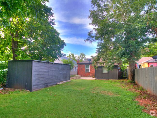 Building Photo - 841 NW 33rd St Unit A Rental