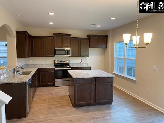 Photo - 1323 Tamarind Ln