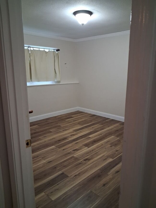 Photo - 2 Bedroom/ 1 Bathroom