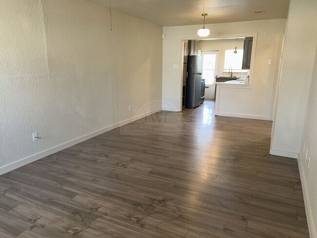 Photo - 1702 Alamo Ave