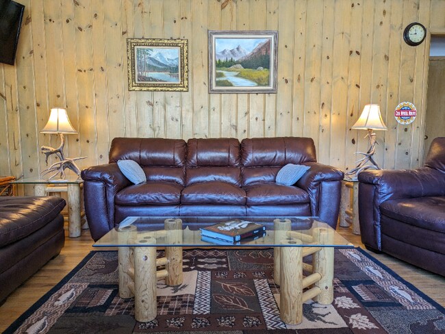 Photo - 9885 Fountain Rd