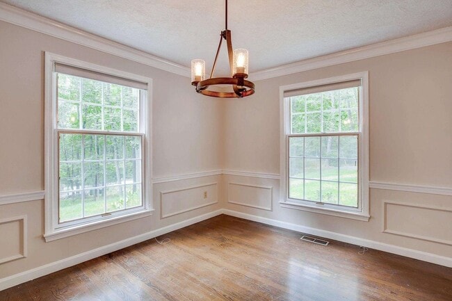 27 Buttonwood Rd