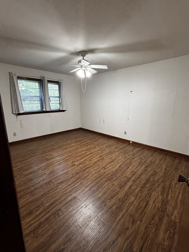 307 N Central St Unit 1