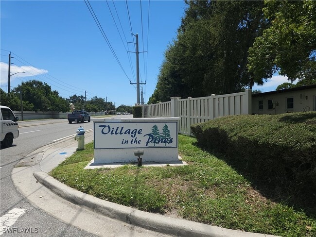 Building Photo - 3538 Silver Pine Ct Unit 87