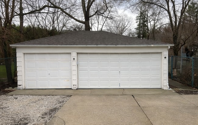 Photo - 119 E North Ave