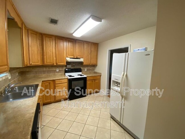 Photo - 105 Whisper Ct