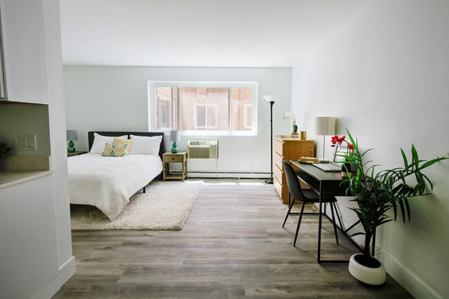 Photo - 5314 N Damen Ave