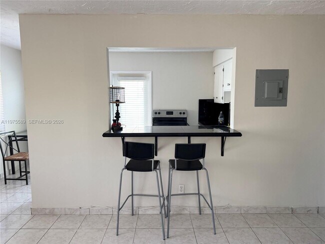 Photo - 816 NE 10th St Unit 1