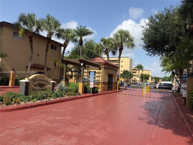Building Photo - 8250 SW 149th Ct Unit 8-102