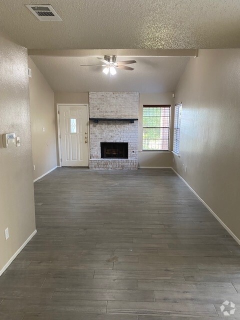 Living/Dining - 1213 Westway Cir Rental