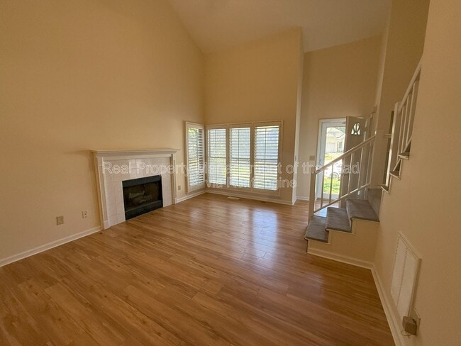 Photo - 3802 King Edward Ct