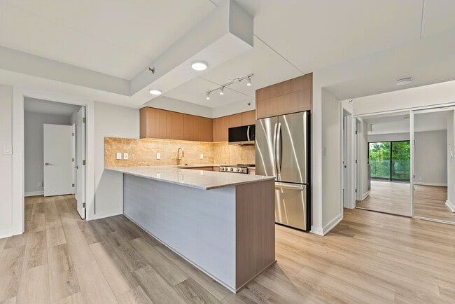 2460 Peachtree Rd