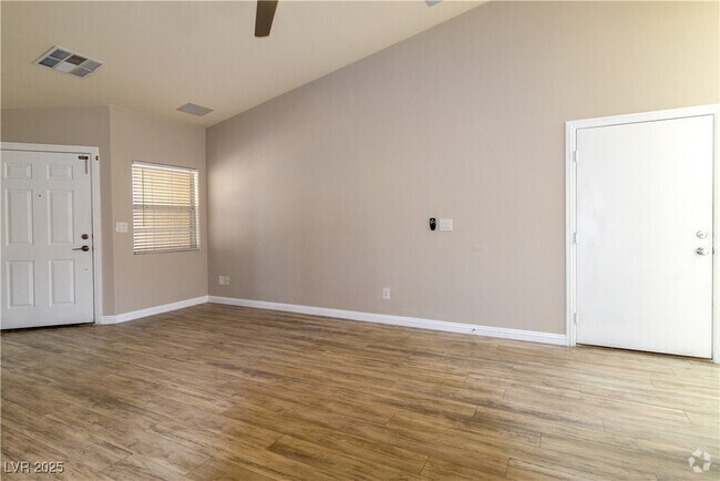 Building Photo - 8688 Little Fox St Rental