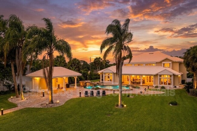 Photo - 626 Riverside Dr