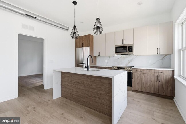 Building Photo - 209 New St Unit 6A