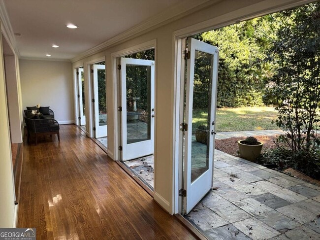 Photo - 45 Blackland Rd NW