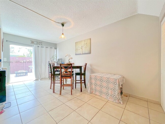Photo - 3672 SW 59th Ave