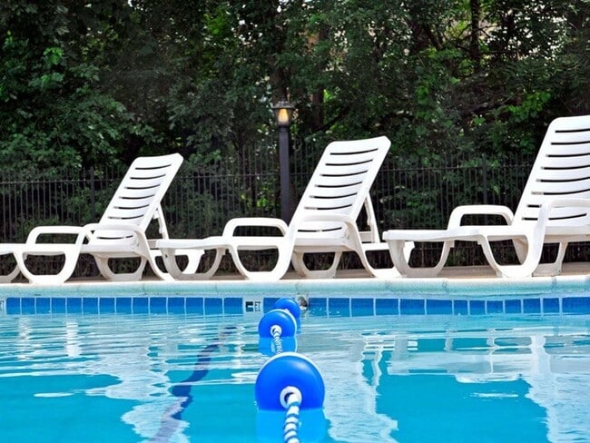 Photo - Fox Pointe Apartments