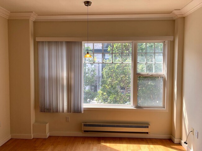 Photo - 900 Van Ness Ave