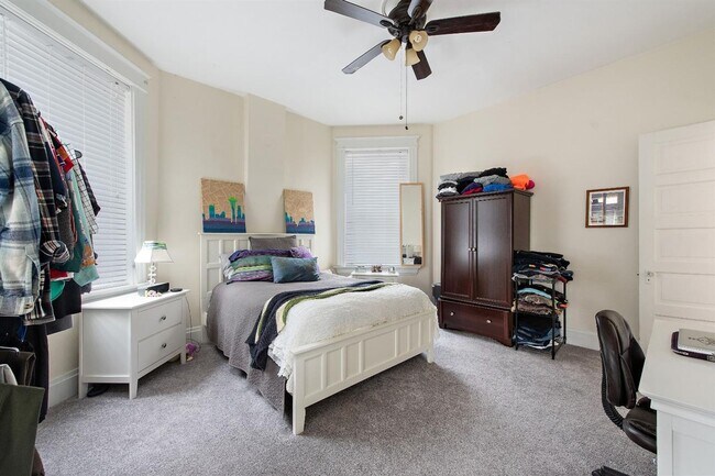 Photo - 2317 Victor St Unit Single Family